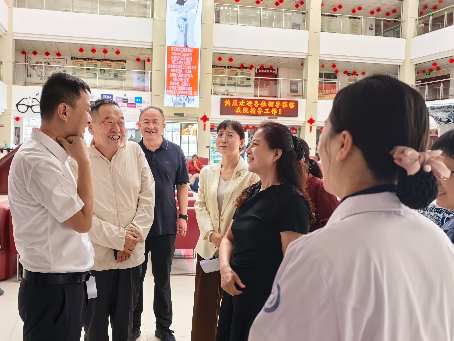 【医院院讯】县人大调研组莅临南乐益民医院开展医养结合专题调研